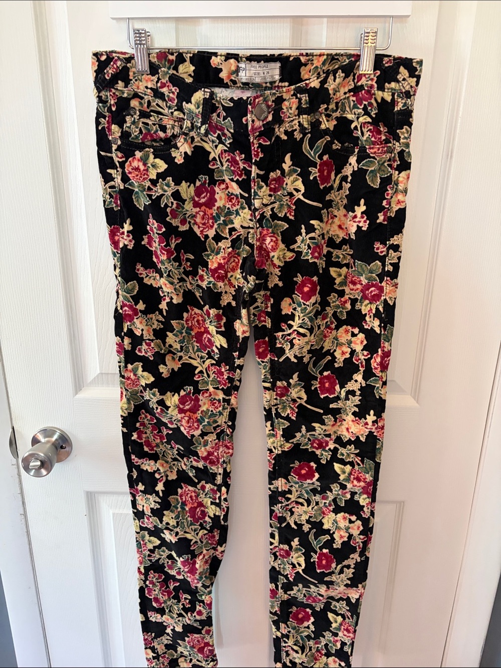 Free People Black Floral Corduroy Slim Fit Pants Boho Size 28
